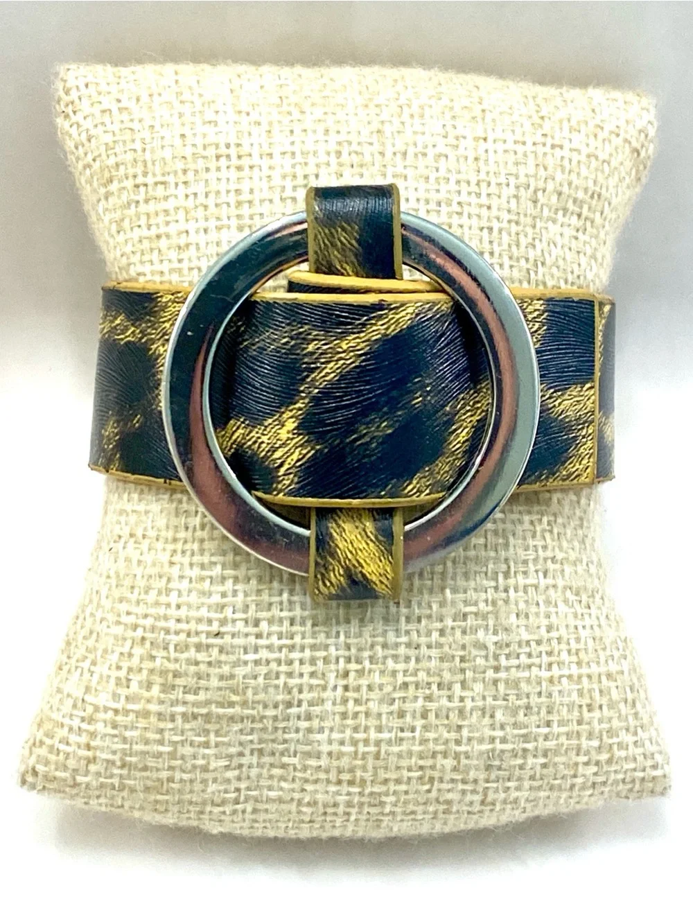 Retro Black and Gold Cuff Bracelet with Circular Buckle